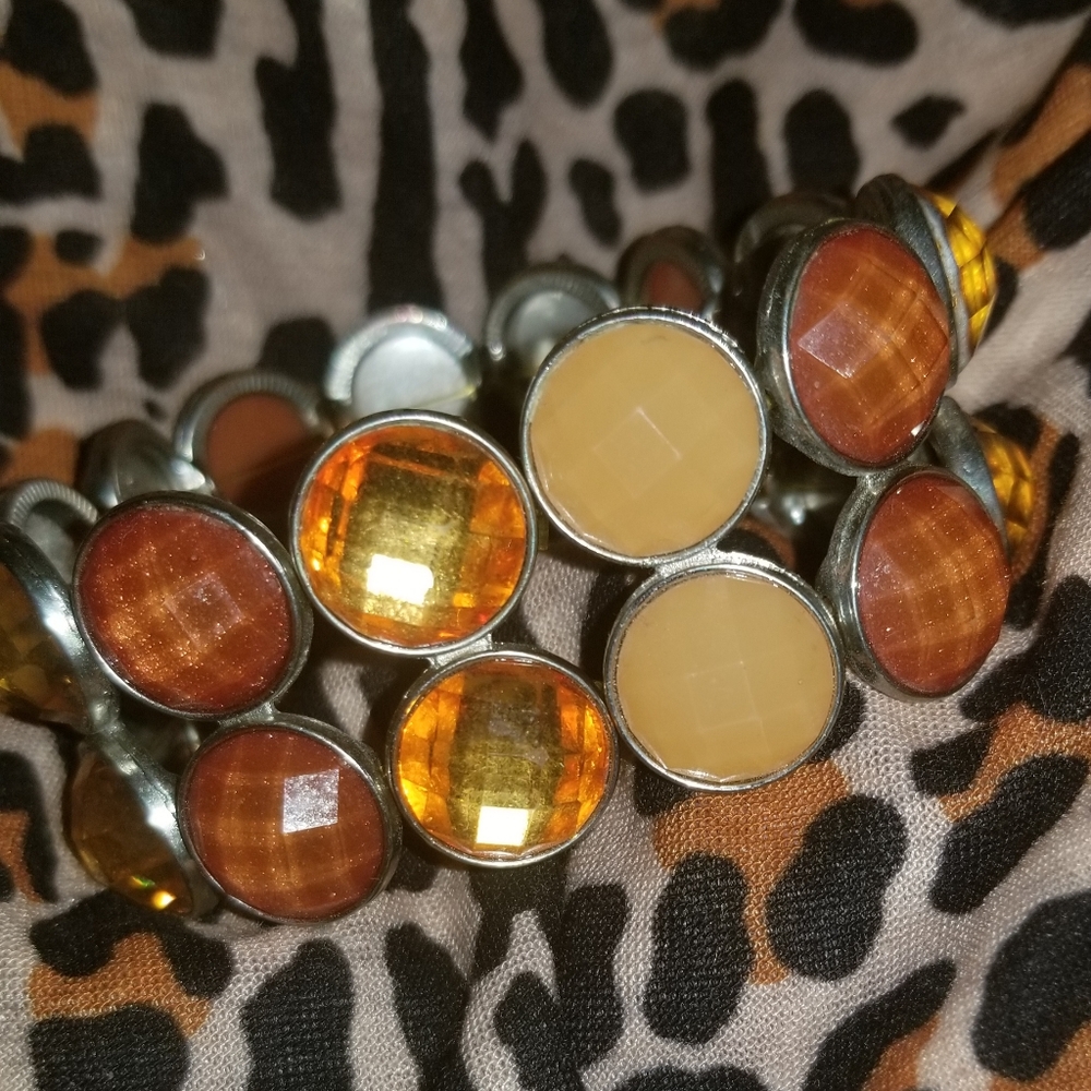 3/$10 Peachy Gem Bracelet